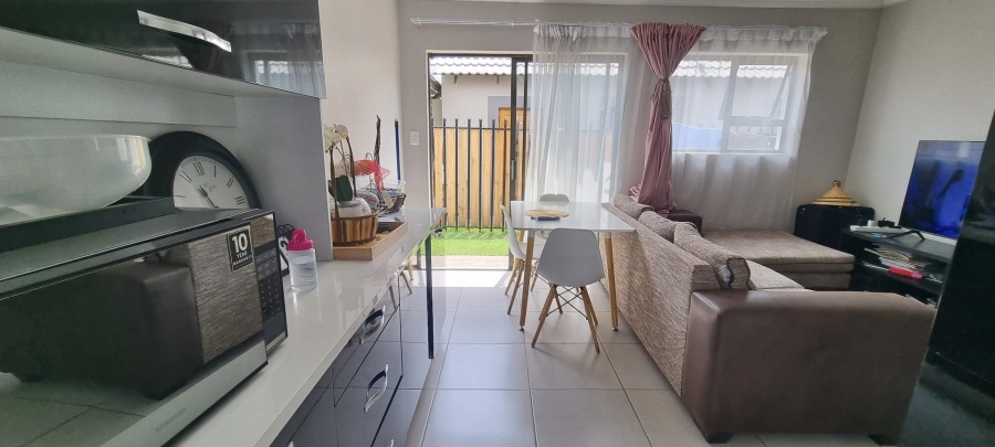 2 Bedroom Property for Sale in Heidedal Free State